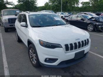  Salvage Jeep Cherokee