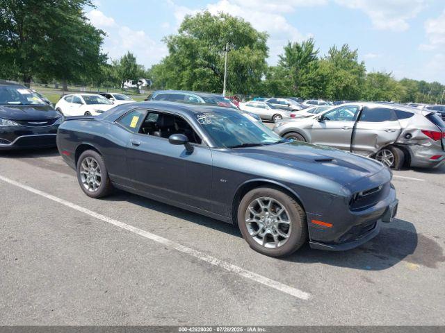  Salvage Dodge Challenger
