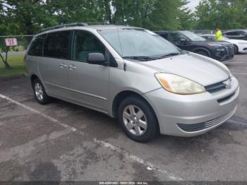  Salvage Toyota Sienna