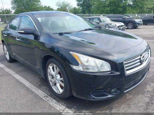  Salvage Nissan Maxima