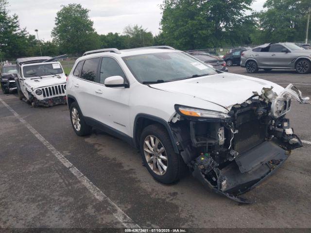  Salvage Jeep Cherokee