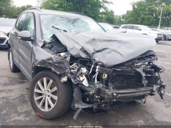  Salvage Volkswagen Tiguan