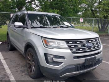  Salvage Ford Explorer