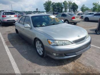  Salvage Lexus Es