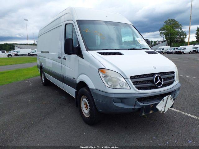  Salvage Mercedes-Benz Sprinter 2500