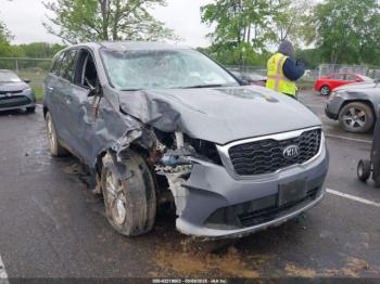  Salvage Kia Sorento