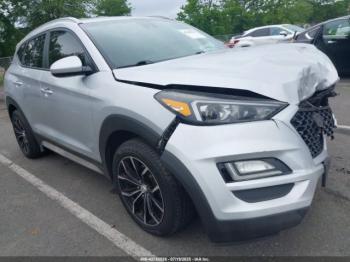  Salvage Hyundai TUCSON