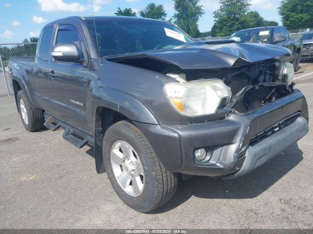  Salvage Toyota Tacoma