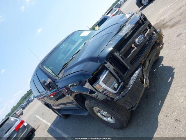  Salvage Ford Excursion