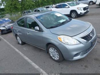 Salvage Nissan Versa