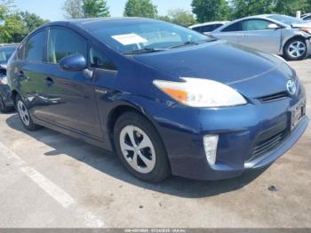  Salvage Toyota Prius