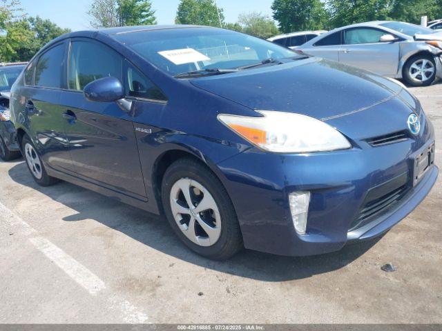  Salvage Toyota Prius