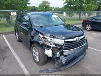  Salvage Toyota Highlander