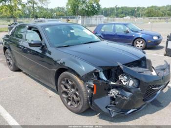  Salvage Chrysler 300