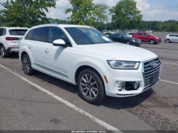 Salvage Audi Q7