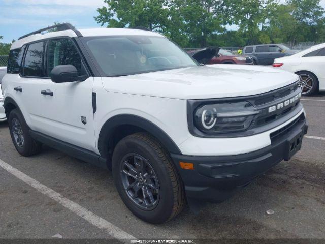  Salvage Ford Bronco