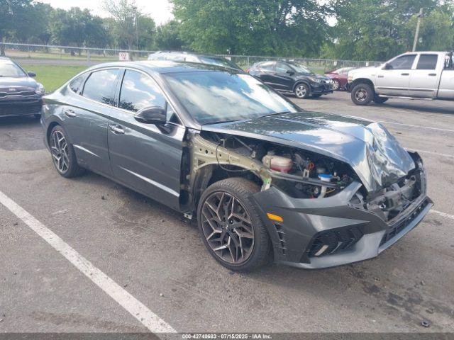  Salvage Hyundai SONATA