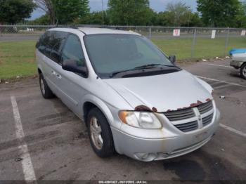  Salvage Dodge Grand Caravan