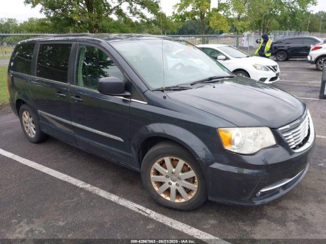  Salvage Chrysler Town & Country