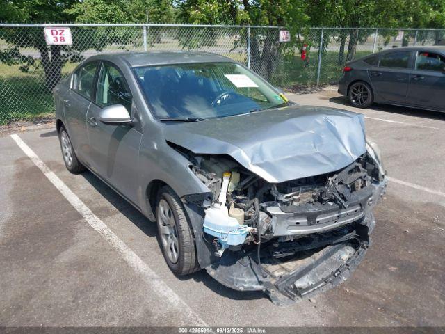  Salvage Mazda Mazda3