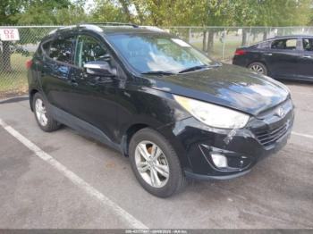  Salvage Hyundai TUCSON