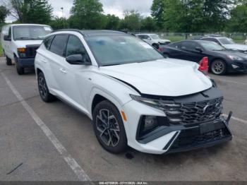  Salvage Hyundai TUCSON