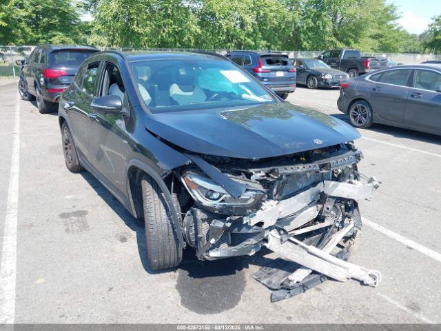  Salvage Mercedes-Benz GLA