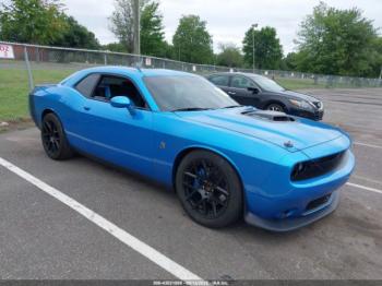  Salvage Dodge Challenger