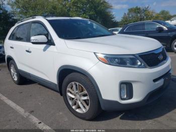  Salvage Kia Sorento