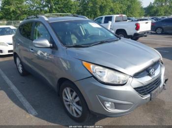  Salvage Hyundai TUCSON