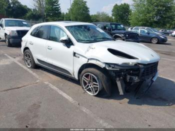  Salvage Porsche Macan