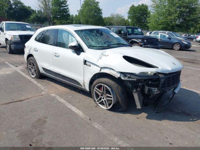  Salvage Porsche Macan