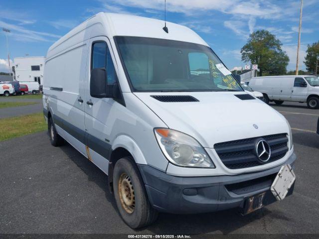  Salvage Mercedes-Benz Sprinter 2500