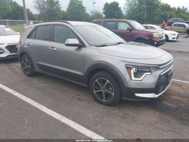  Salvage Kia Niro