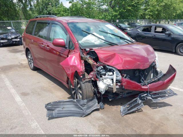  Salvage Toyota Sienna