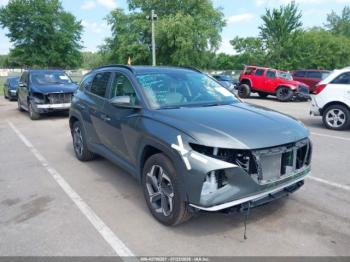  Salvage Hyundai TUCSON