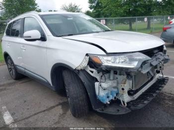  Salvage Mitsubishi Outlander