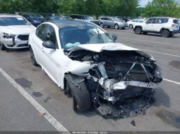  Salvage Alfa Romeo Giulia