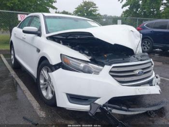  Salvage Ford Taurus