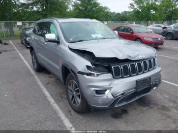  Salvage Jeep Grand Cherokee