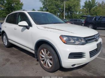  Salvage Volkswagen Touareg