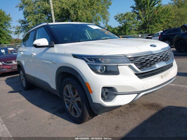  Salvage Kia Seltos