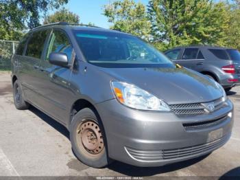  Salvage Toyota Sienna