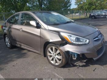  Salvage Hyundai ACCENT