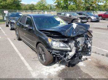  Salvage Hyundai Equus