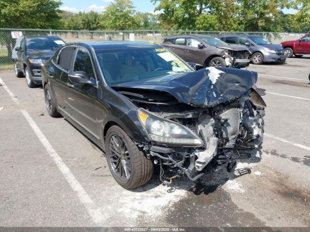  Salvage Hyundai Equus