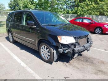  Salvage Chrysler Town & Country