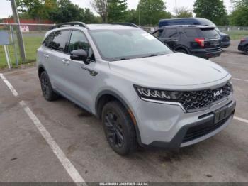  Salvage Kia Sorento
