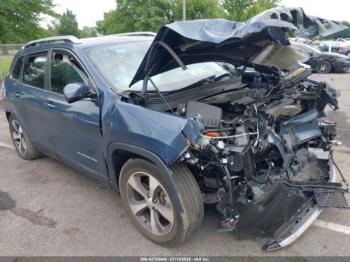  Salvage Jeep Cherokee