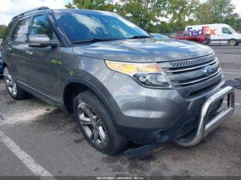  Salvage Ford Explorer